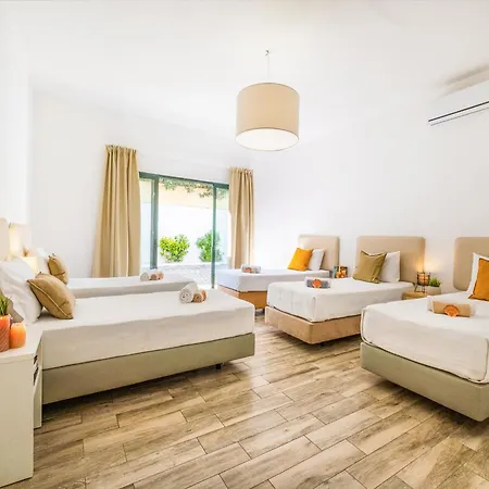 Villa In Albufeira Near Sea Beach Vila *