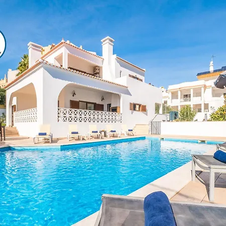 Villa In Albufeira Near Sea Beach Vila Albufeira