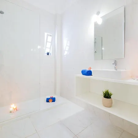 Villa In Albufeira Near Sea Beach * Albufeira